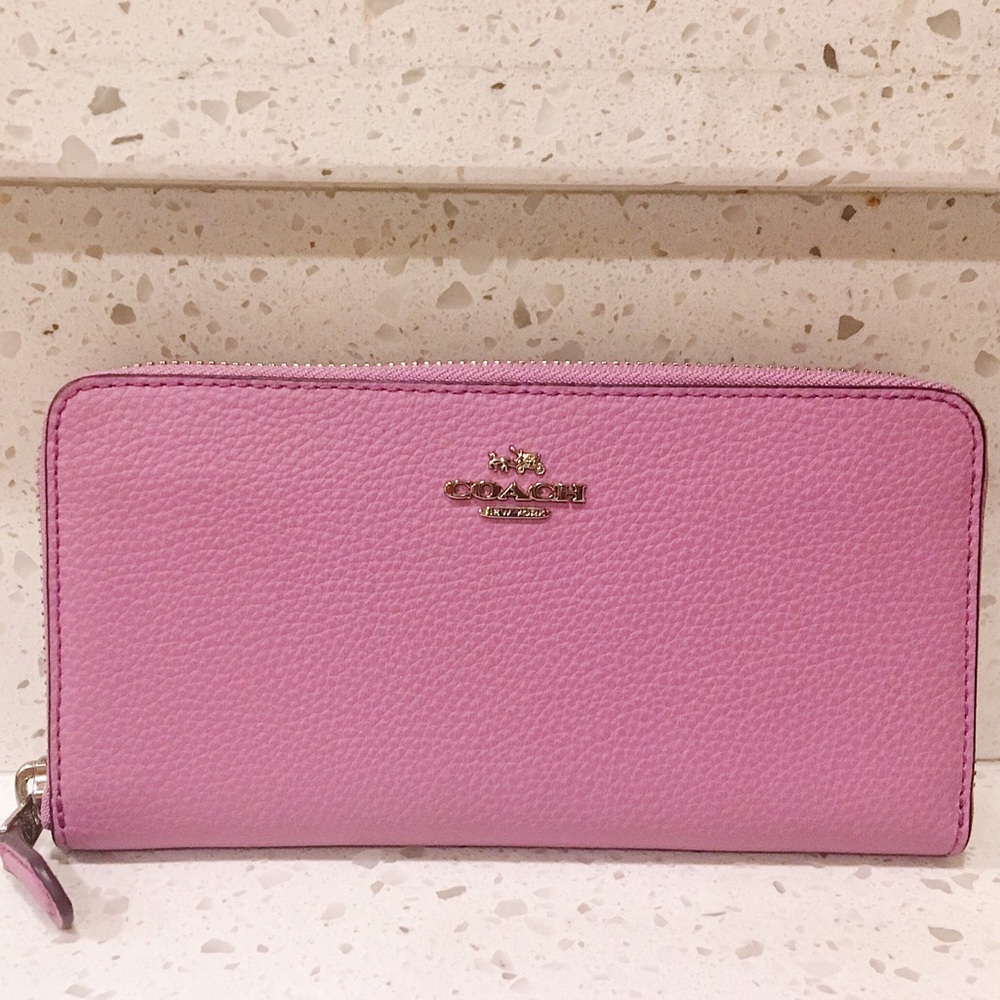 Coach lilac Wallet
